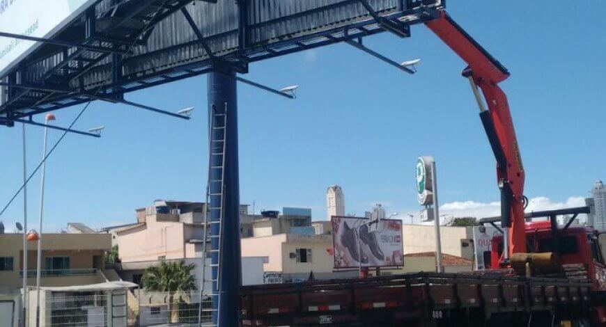 CONSTRU&Ccedil;&Atilde;O ESTRUTURAS PARA PUBLICIDADE